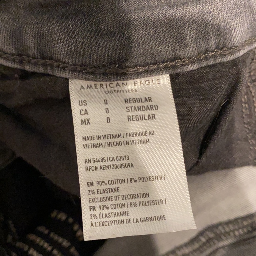 American eagle ripped jeans - Picture 4 of 4
